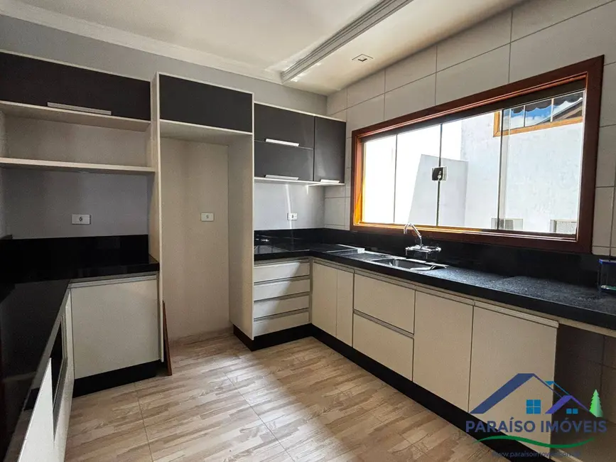 Foto 3 de Casa com 3 quartos à venda, 170m2 em Centro, Paraisopolis - MG