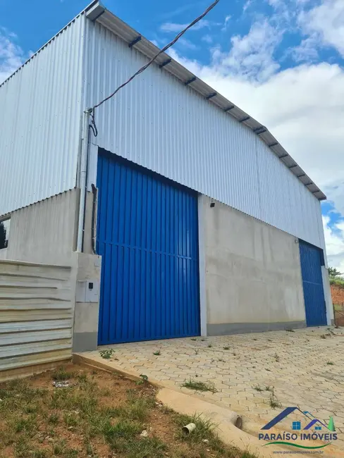 Foto 2 de Armazém / Galpão para alugar, 720m2 em Centro, Paraisopolis - MG