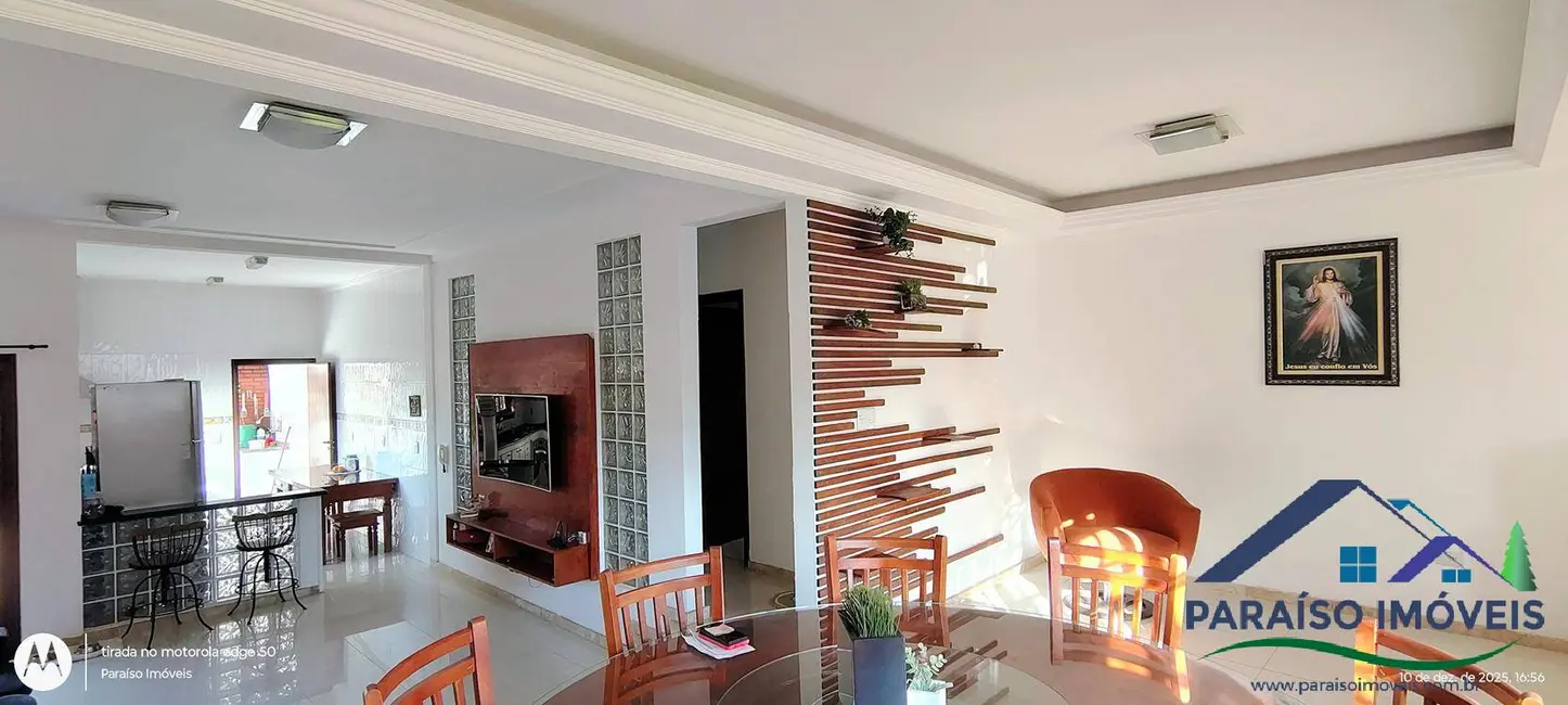 Foto 9 de Casa com 3 quartos à venda, 180m2 em Centro, Paraisopolis - MG