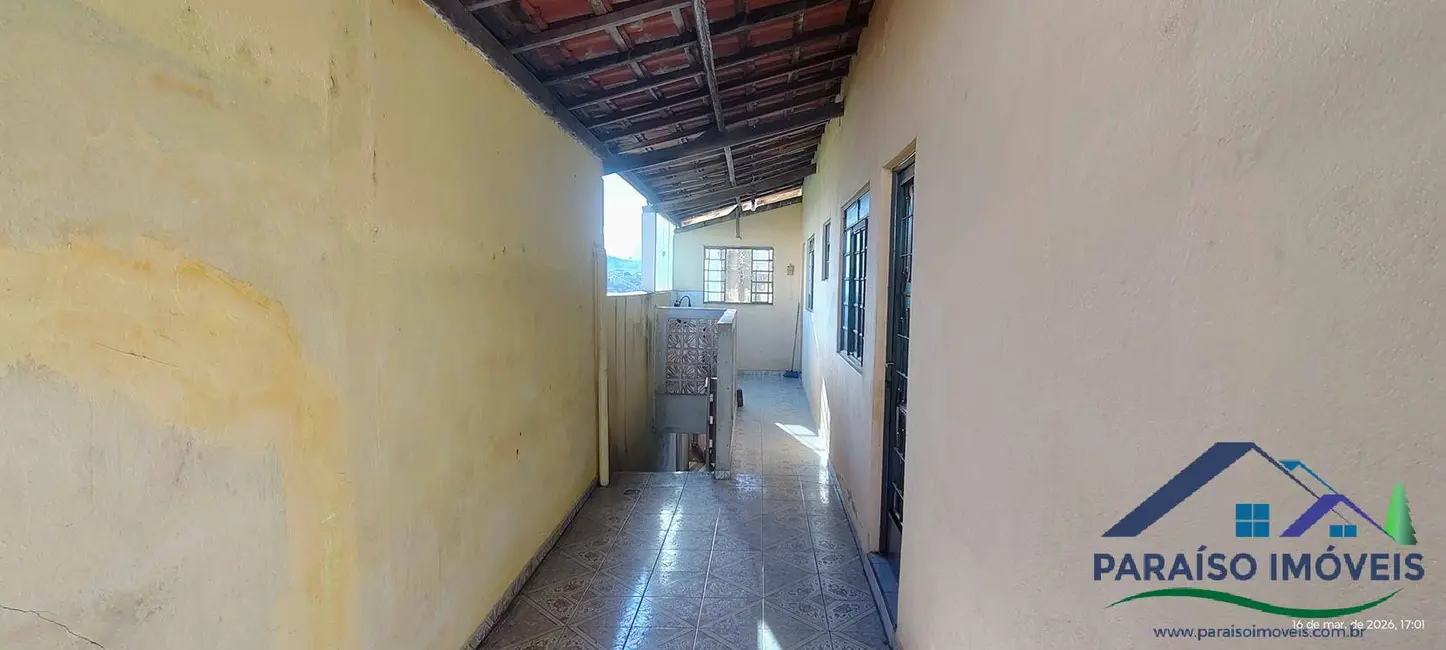 Foto 4 de Casa com 2 quartos à venda, 130m2 em Centro, Paraisopolis - MG