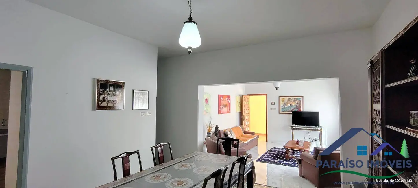 Foto 8 de Casa com 3 quartos à venda, 159m2 em Centro, Paraisopolis - MG