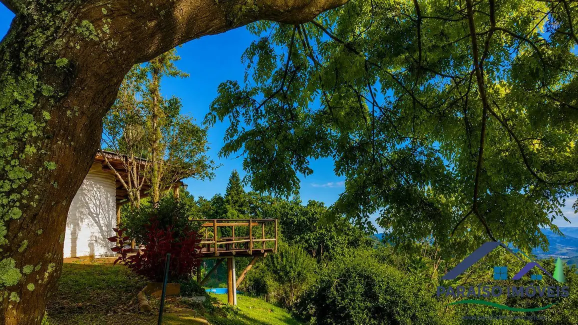 Chácara à venda, 120m2 em Centro, Corrego Do Bom Jesus - MG - imagem 3 Foto 3 de Chácara à venda, 120m2 em Centro, Corrego Do Bom Jesus - MG