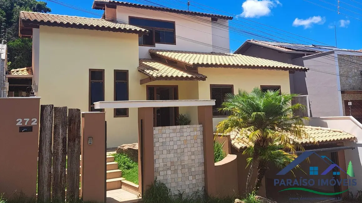 Foto 2 de Casa à venda, 210m2 em Centro, Cambui - MG