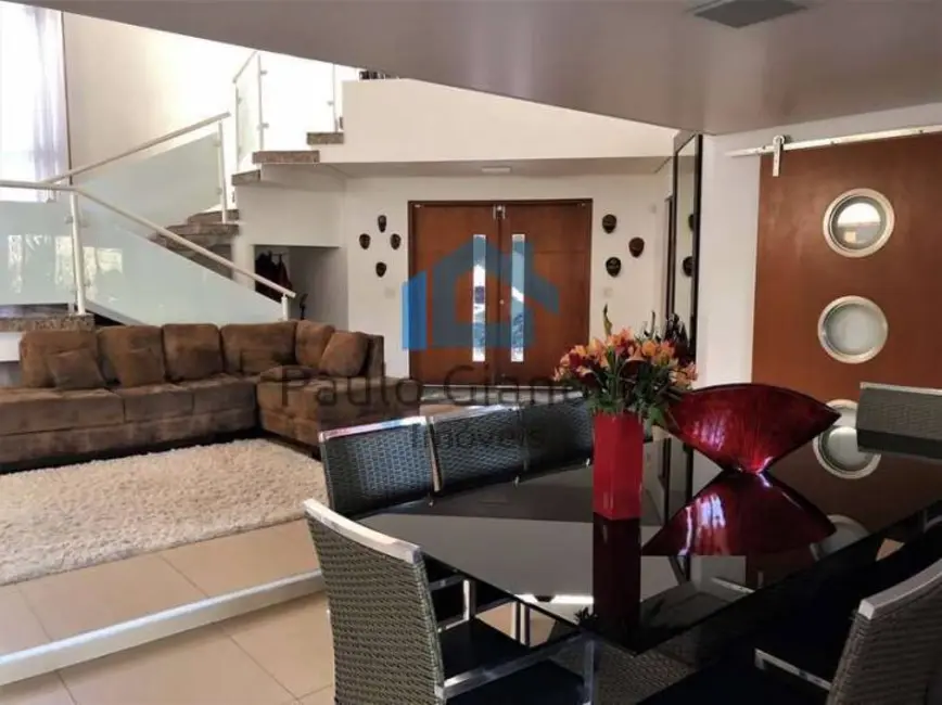 Foto 9 de Casa de Condomínio com 5 quartos à venda e para alugar, 1470m2 em Águas da Fazendinha, Carapicuiba - SP