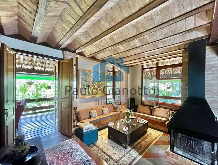 Casa de Condomínio com 3 quartos à venda, 364m2 em Chácara Santa Lúcia dos Ypes, Carapicuiba - SP - imagem 6 Foto 6 de Casa de Condomínio com 3 quartos à venda, 364m2 em Chácara Santa Lúcia dos Ypes, Carapicuiba - SP