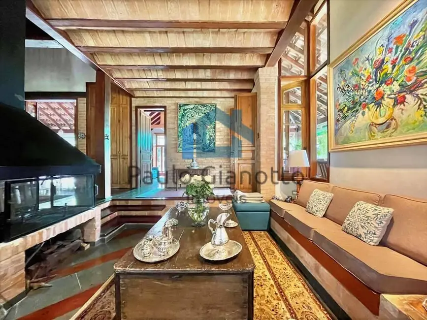 Casa de Condomínio com 3 quartos à venda, 364m2 em Chácara Santa Lúcia dos Ypes, Carapicuiba - SP - imagem 4 Foto 4 de Casa de Condomínio com 3 quartos à venda, 364m2 em Chácara Santa Lúcia dos Ypes, Carapicuiba - SP