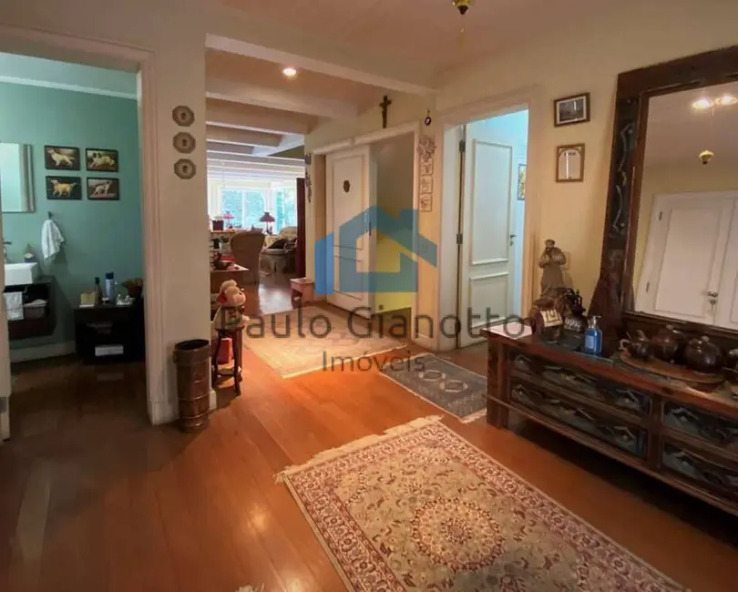 Casa de Condomínio com 4 quartos à venda, 562m2 em Águas da Fazendinha, Carapicuiba - SP - imagem 5 Foto 5 de Casa de Condomínio com 4 quartos à venda, 562m2 em Águas da Fazendinha, Carapicuiba - SP