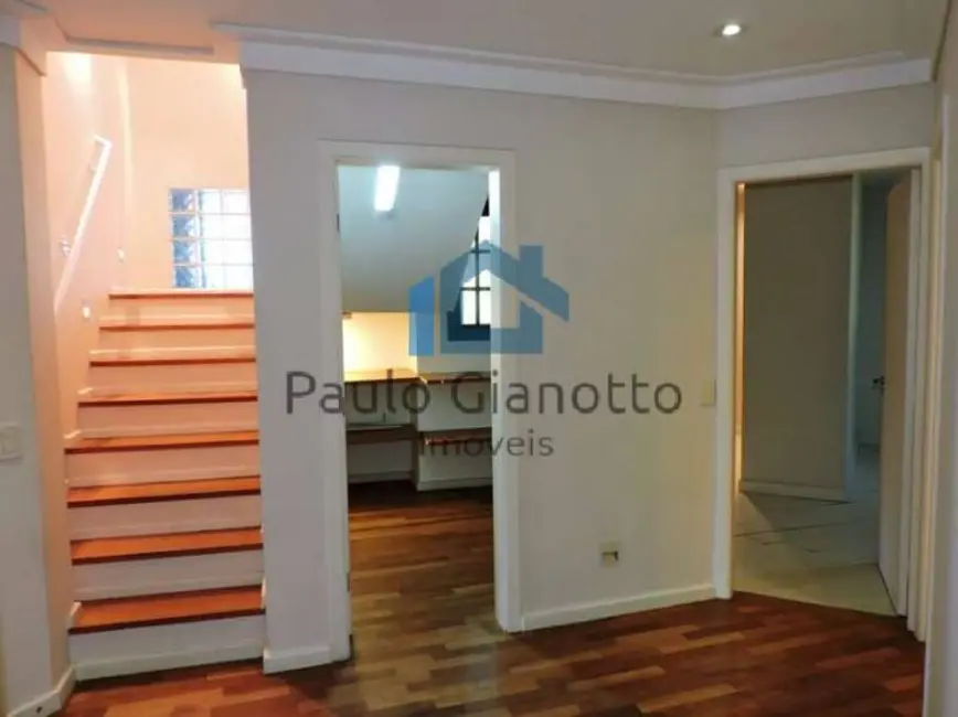 Casa de Condomínio com 6 quartos à venda e para alugar, 550m2 em Parque Primavera, Carapicuiba - SP - imagem 8 Foto 8 de Casa de Condomínio com 6 quartos à venda e para alugar, 550m2 em Parque Primavera, Carapicuiba - SP