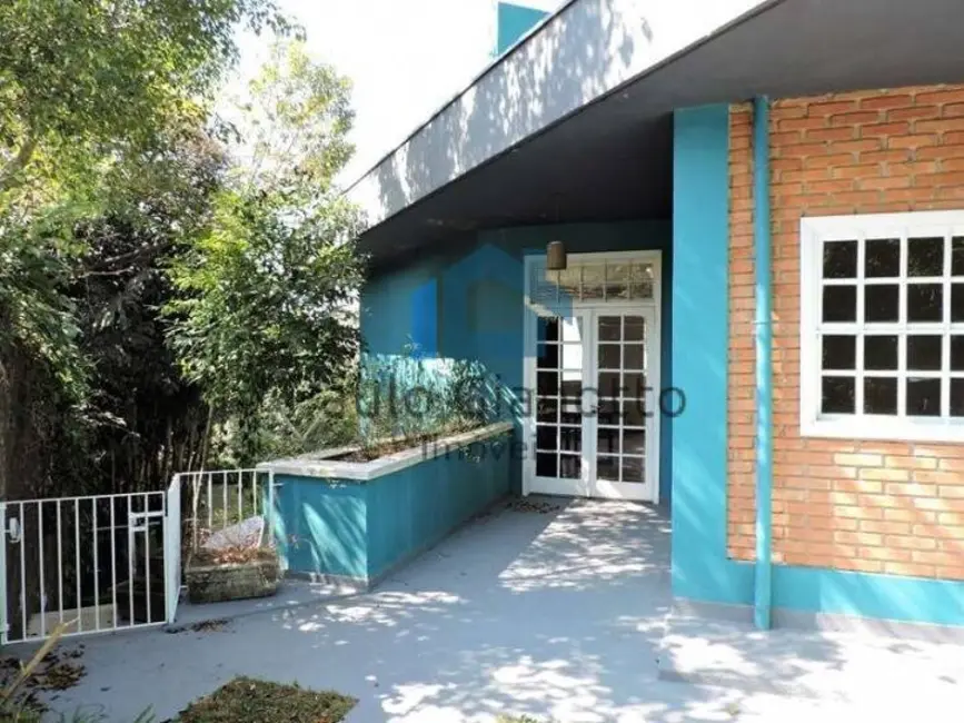 Casa de Condomínio com 6 quartos à venda e para alugar, 550m2 em Parque Primavera, Carapicuiba - SP - imagem 4 Foto 4 de Casa de Condomínio com 6 quartos à venda e para alugar, 550m2 em Parque Primavera, Carapicuiba - SP