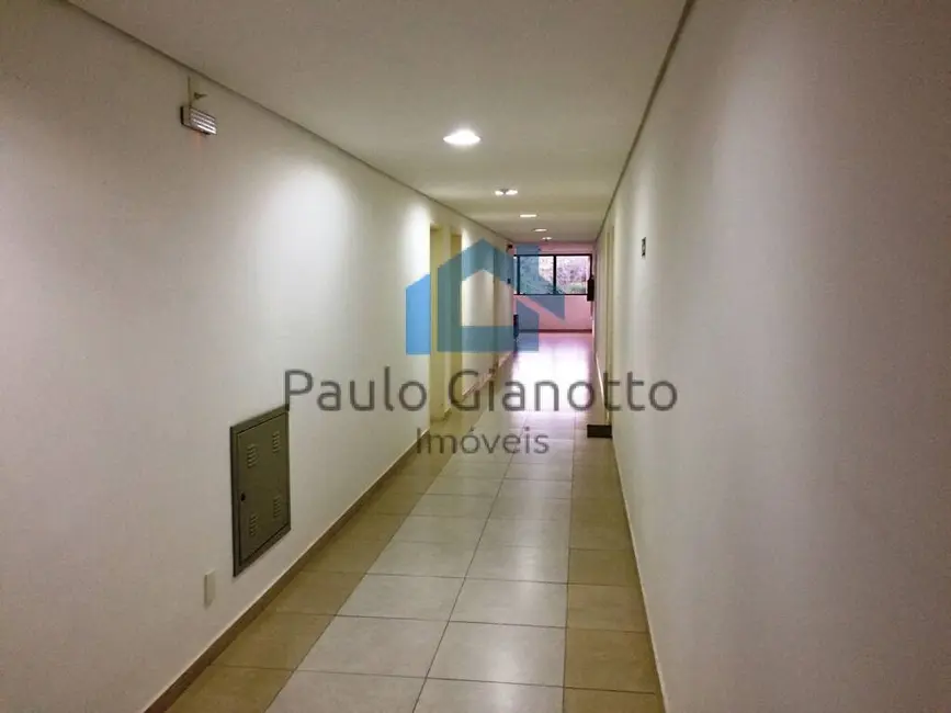Sala Comercial à venda, 34m2 em Paisagem Renoir, Cotia - SP - imagem 8 Foto 8 de Sala Comercial à venda, 34m2 em Paisagem Renoir, Cotia - SP
