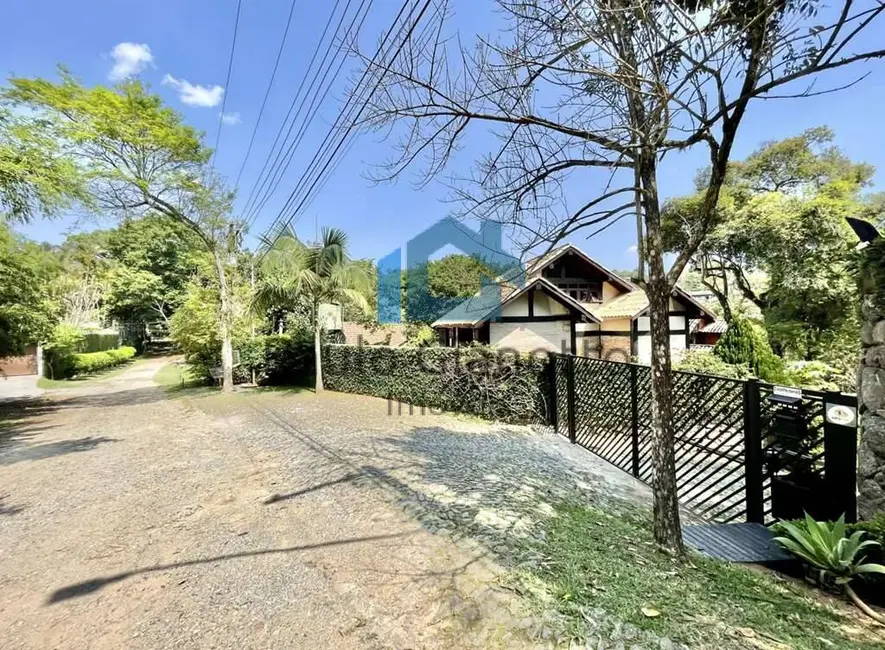 Foto 3 de Casa de Condomínio com 3 quartos à venda, 183m2 em Chácara Santa Lúcia, Carapicuiba - SP
