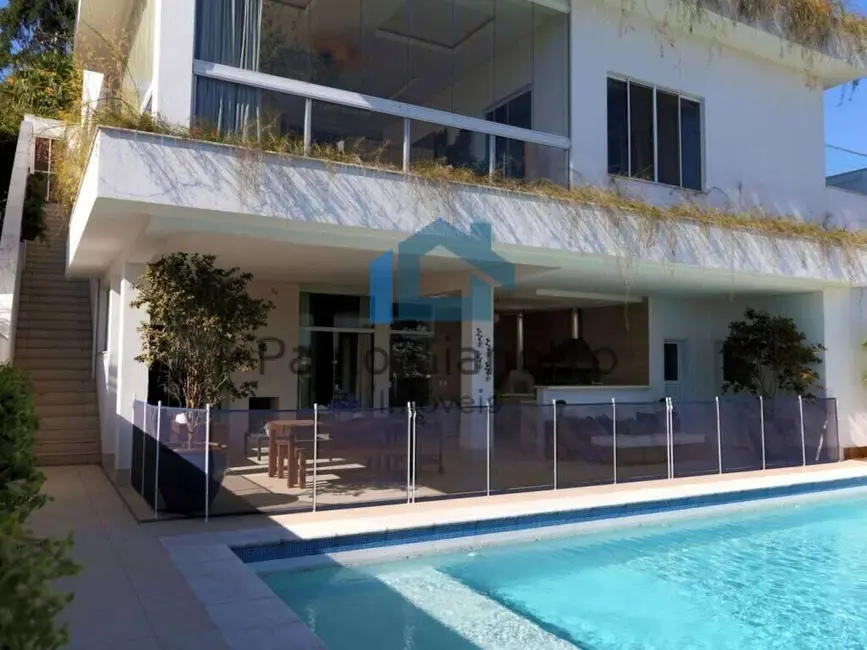 Casa de Condomínio com 3 quartos à venda, 555m2 em Golf Gardens, Carapicuiba - SP - imagem 2 Foto 2 de Casa de Condomínio com 3 quartos à venda, 555m2 em Golf Gardens, Carapicuiba - SP