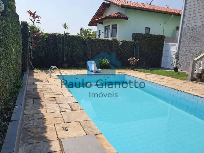 Foto 8 de Casa de Condomínio com 3 quartos à venda e para alugar, 360m2 em Granja Viana, Cotia - SP