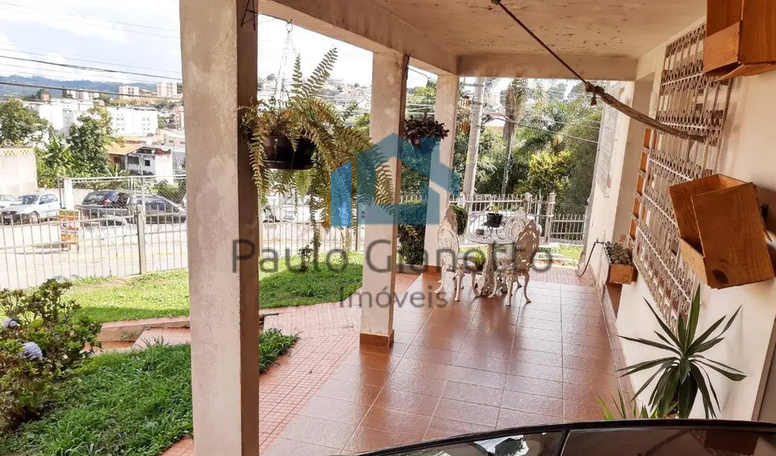 Foto 4 de Casa com 2 quartos à venda e para alugar, 172m2 em Centro, Cotia - SP