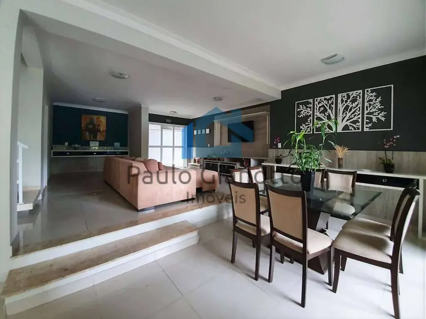 Casa de Condomínio com 3 quartos à venda e para alugar, 379m2 em Transurb, Itapevi - SP - imagem 8 Foto 8 de Casa de Condomínio com 3 quartos à venda e para alugar, 379m2 em Transurb, Itapevi - SP