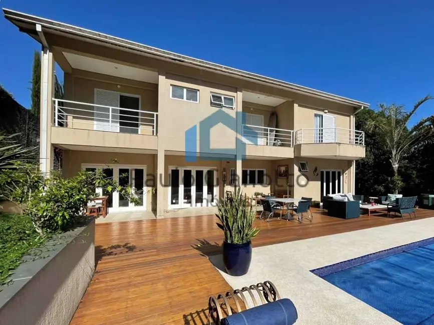 Casa com 5 quartos à venda, 610m2 em Vila Santo Antônio, Cotia - SP - imagem 4 Foto 4 de Casa com 5 quartos à venda, 610m2 em Vila Santo Antônio, Cotia - SP