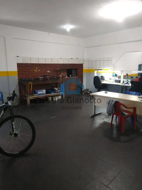 Foto 5 de Casa com 6 quartos à venda, 300m2 em Jardim Araruama, Cotia - SP