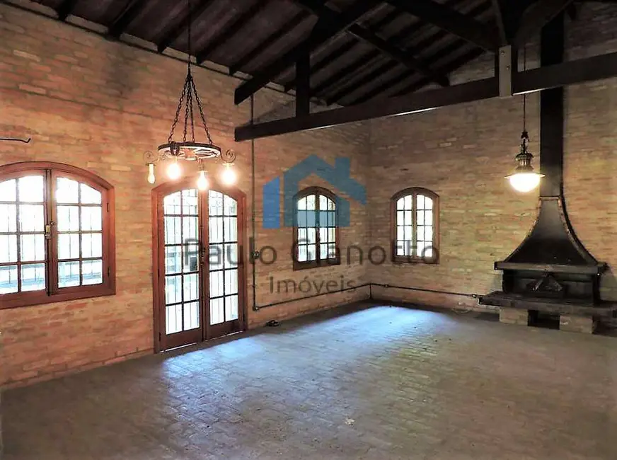 Casa de Condomínio com 3 quartos à venda, 385m2 em Chácaras do Peroba, Jandira - SP - imagem 4 Foto 4 de Casa de Condomínio com 3 quartos à venda, 385m2 em Chácaras do Peroba, Jandira - SP