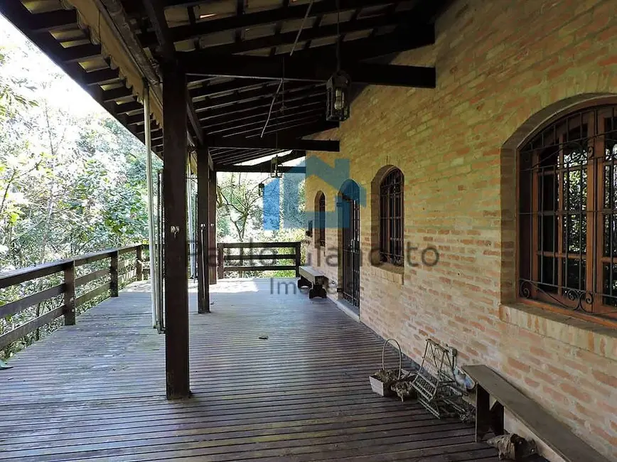 Casa de Condomínio com 3 quartos à venda, 385m2 em Chácaras do Peroba, Jandira - SP - imagem 1 Foto 1 de Casa de Condomínio com 3 quartos à venda, 385m2 em Chácaras do Peroba, Jandira - SP
