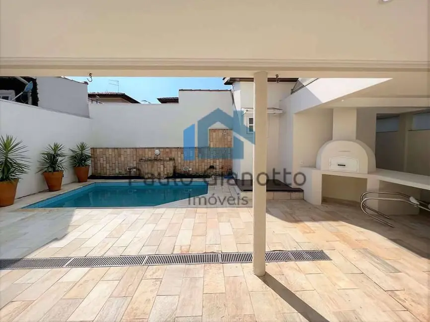 Foto 6 de Casa de Condomínio com 4 quartos à venda, 360m2 em Jardim São Paulo II, Cotia - SP