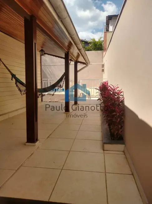 Foto 9 de Casa de Condomínio com 3 quartos à venda e para alugar, 220m2 em Granja Viana, Cotia - SP