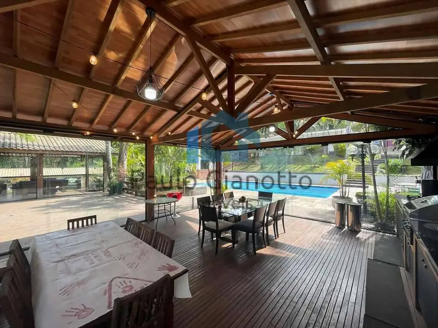 Foto 9 de Casa com 4 quartos à venda, 850m2 em Granja Viana, Cotia - SP