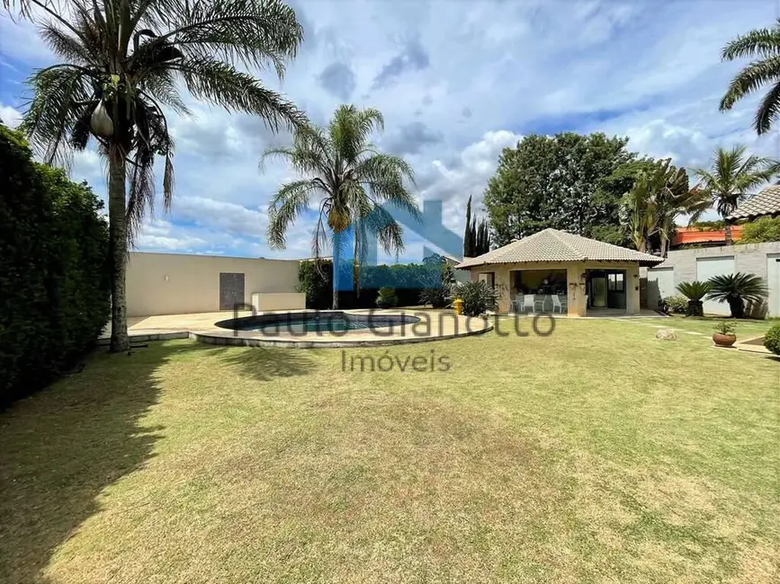 Casa com 5 quartos à venda, 752m2 em São Paulo II, Cotia - SP - imagem 5 Foto 5 de Casa com 5 quartos à venda, 752m2 em São Paulo II, Cotia - SP