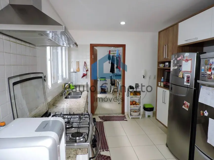 Foto 8 de Casa de Condomínio com 4 quartos à venda e para alugar, 401m2 em Golf Gardens, Carapicuiba - SP