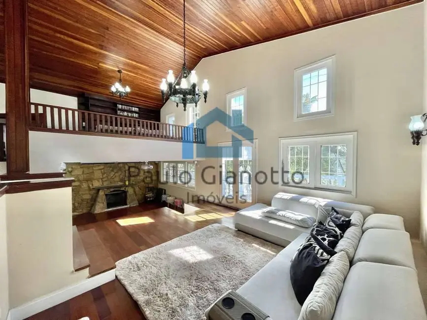 Foto 8 de Casa de Condomínio com 3 quartos à venda, 600m2 em Águas da Fazendinha, Carapicuiba - SP