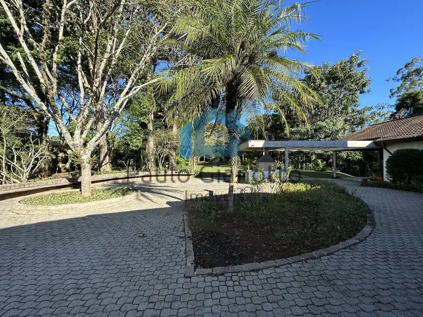 Casa de Condomínio com 3 quartos à venda, 435m2 em Granja Viana, Carapicuiba - SP - imagem 3 Foto 3 de Casa de Condomínio com 3 quartos à venda, 435m2 em Granja Viana, Carapicuiba - SP