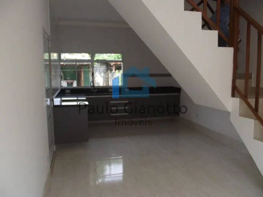 Foto 4 de Casa com 2 quartos para alugar, 200m2 em Granja Viana, Cotia - SP