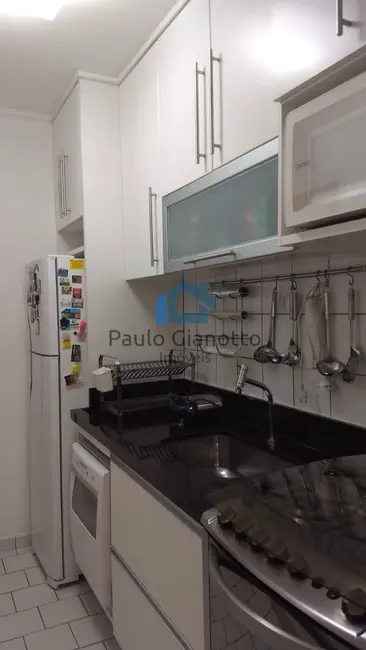 Foto 8 de Apartamento com 2 quartos à venda, 50m2 em Jardim Sabiá, Cotia - SP