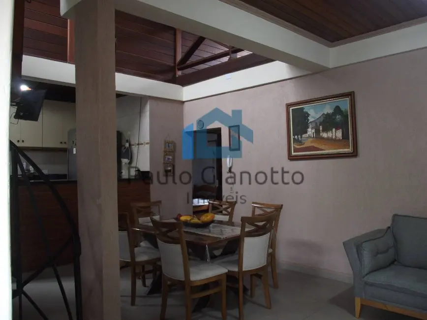 Foto 8 de Casa com 4 quartos à venda, 210m2 em Parque Ipê, São Paulo - SP