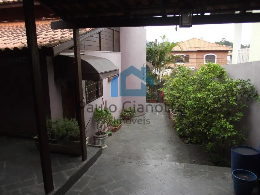 Foto 5 de Casa com 4 quartos à venda, 210m2 em Parque Ipê, São Paulo - SP