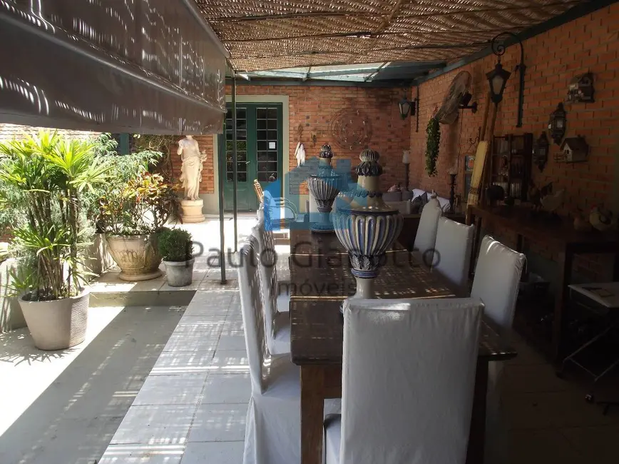 Foto 6 de Casa com 10 quartos à venda, 875m2 em Jardim Itatiaia, Embu Das Artes - SP