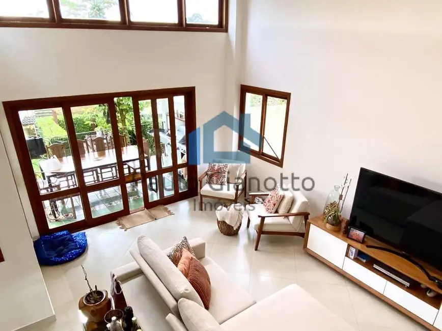 Foto 4 de Casa de Condomínio com 4 quartos à venda, 326m2 em Cotia - SP