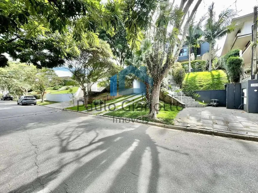 Casa de Condomínio com 4 quartos à venda, 380m2 em Residencial Euroville, Carapicuiba - SP - imagem 3 Foto 3 de Casa de Condomínio com 4 quartos à venda, 380m2 em Residencial Euroville, Carapicuiba - SP
