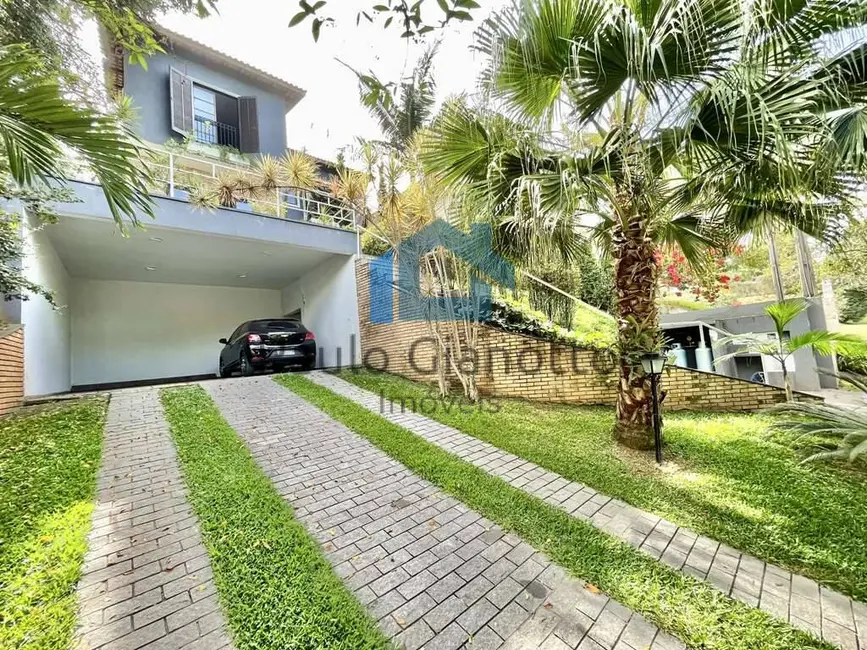 Casa de Condomínio com 4 quartos à venda, 380m2 em Residencial Euroville, Carapicuiba - SP - imagem 5 Foto 5 de Casa de Condomínio com 4 quartos à venda, 380m2 em Residencial Euroville, Carapicuiba - SP