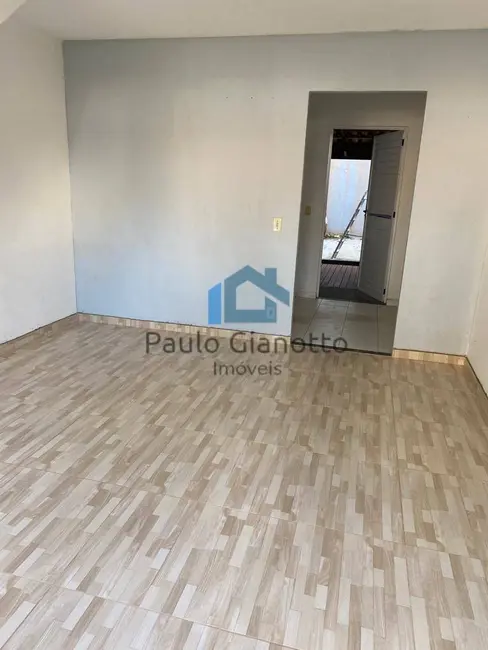 Foto 2 de Casa de Condomínio com 2 quartos para alugar, 91m2 em Jardim Ísis, Cotia - SP