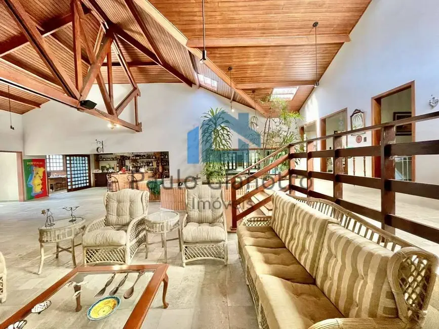 Casa com 5 quartos à venda e para alugar, 923m2 em Granja Viana, Cotia - SP - imagem 5 Foto 5 de Casa com 5 quartos à venda e para alugar, 923m2 em Granja Viana, Cotia - SP