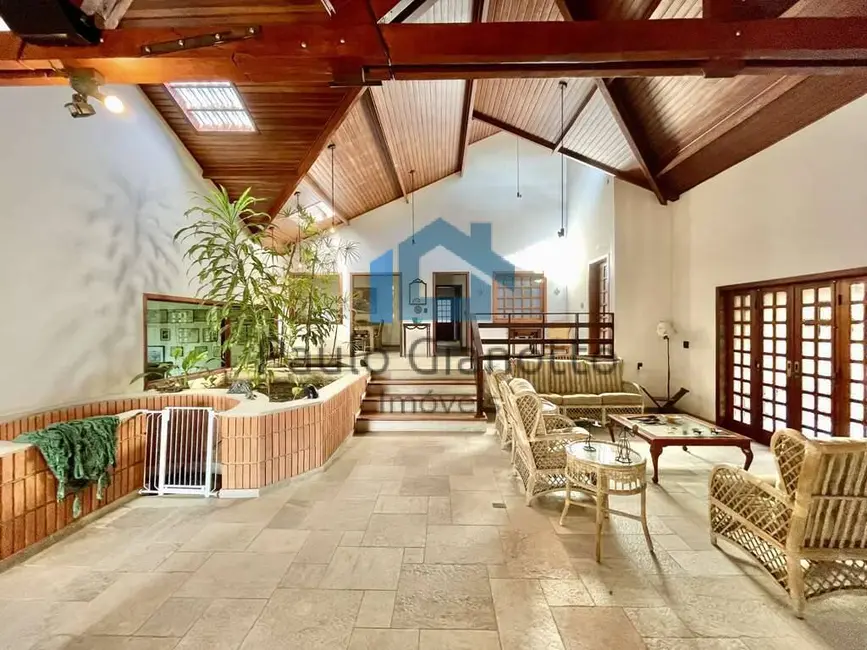 Casa com 5 quartos à venda e para alugar, 923m2 em Granja Viana, Cotia - SP - imagem 7 Foto 7 de Casa com 5 quartos à venda e para alugar, 923m2 em Granja Viana, Cotia - SP