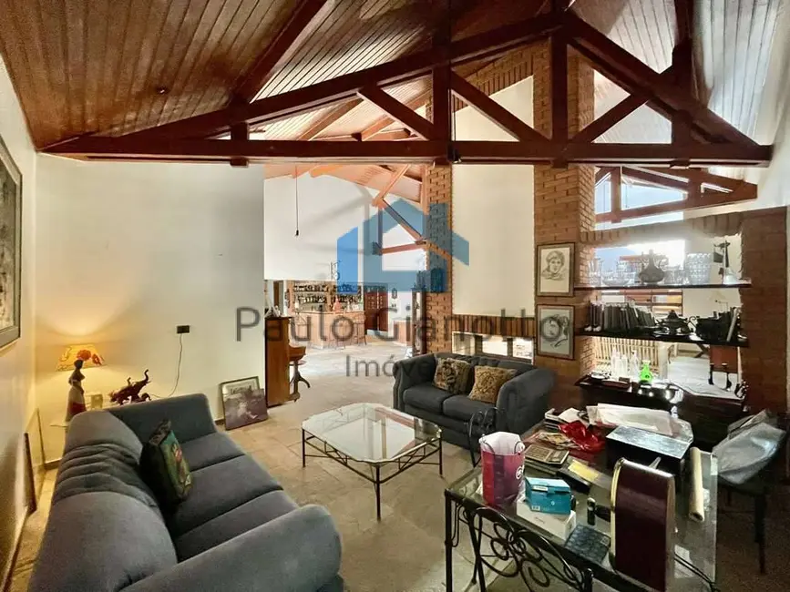 Casa com 5 quartos à venda e para alugar, 923m2 em Granja Viana, Cotia - SP - imagem 9 Foto 9 de Casa com 5 quartos à venda e para alugar, 923m2 em Granja Viana, Cotia - SP