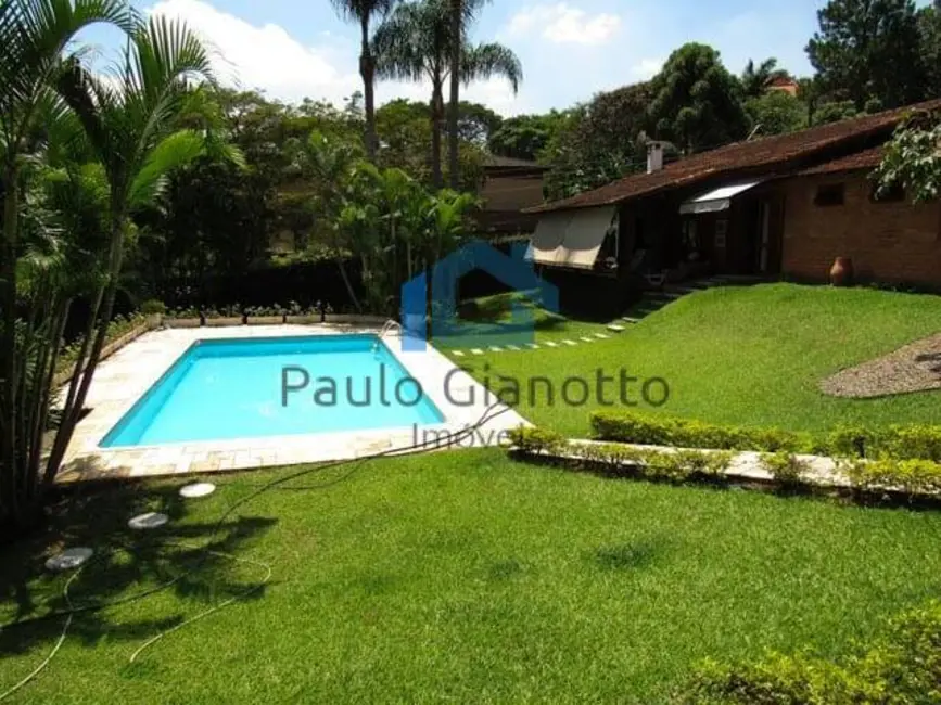 Casa de Condomínio com 3 quartos à venda, 370m2 em Granja Viana, Carapicuiba - SP - imagem 4 Foto 4 de Casa de Condomínio com 3 quartos à venda, 370m2 em Granja Viana, Carapicuiba - SP