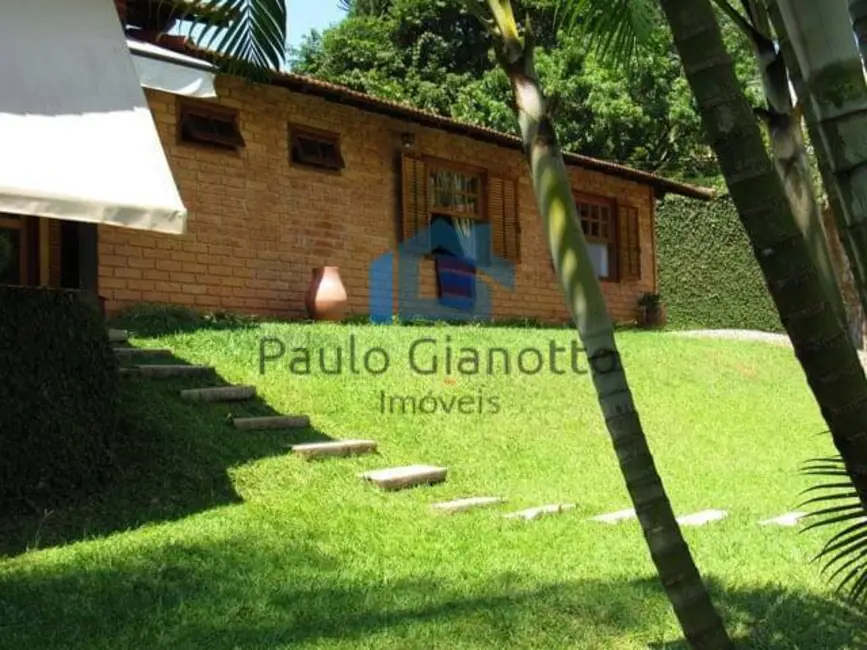 Casa de Condomínio com 3 quartos à venda, 370m2 em Granja Viana, Carapicuiba - SP - imagem 9 Foto 9 de Casa de Condomínio com 3 quartos à venda, 370m2 em Granja Viana, Carapicuiba - SP