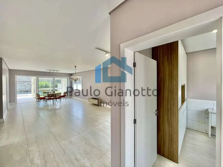 Foto 7 de Casa de Condomínio com 4 quartos à venda, 333m2 em Granja Viana, Cotia - SP