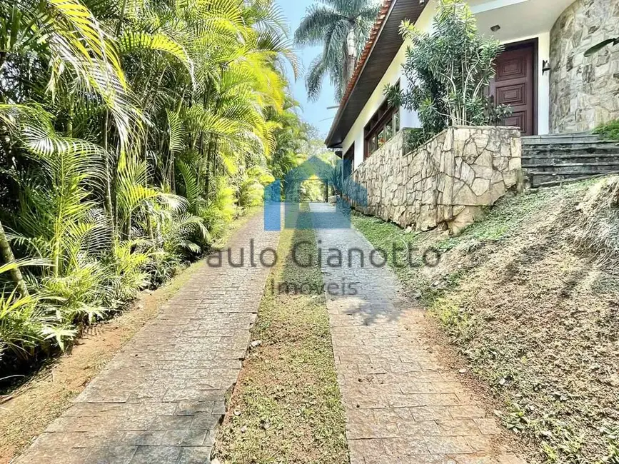 Casa de Condomínio com 6 quartos à venda, 641m2 em Granja Viana, Cotia - SP - imagem 4 Foto 4 de Casa de Condomínio com 6 quartos à venda, 641m2 em Granja Viana, Cotia - SP