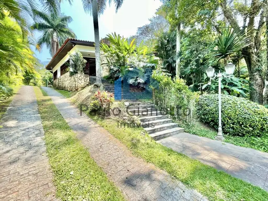 Casa de Condomínio com 6 quartos à venda, 641m2 em Granja Viana, Cotia - SP - imagem 2 Foto 2 de Casa de Condomínio com 6 quartos à venda, 641m2 em Granja Viana, Cotia - SP