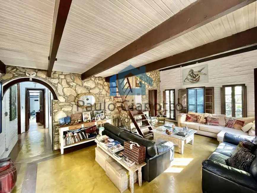 Foto 8 de Casa de Condomínio com 3 quartos à venda e para alugar, 441m2 em Embu Das Artes - SP