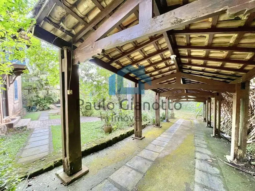 Foto 4 de Casa de Condomínio com 3 quartos à venda e para alugar, 441m2 em Embu Das Artes - SP