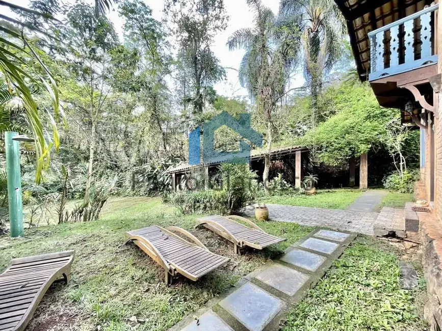 Foto 3 de Casa de Condomínio com 3 quartos à venda e para alugar, 441m2 em Embu Das Artes - SP